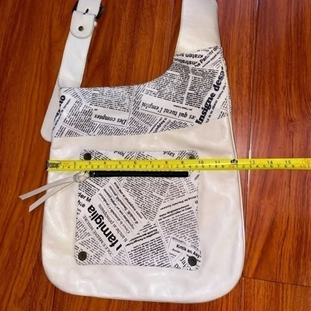 Maurizio Taiuti gazette newspaper purse crossbody bag made in Italy - Picture 6 of 12